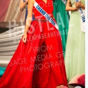 Mac Duggal Red pantsuit and detachable skirt with embellished belt